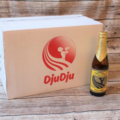 Wir freuen uns, Ihnen das original ghanaische DjuDju Bier Banane anbieten zu können!
