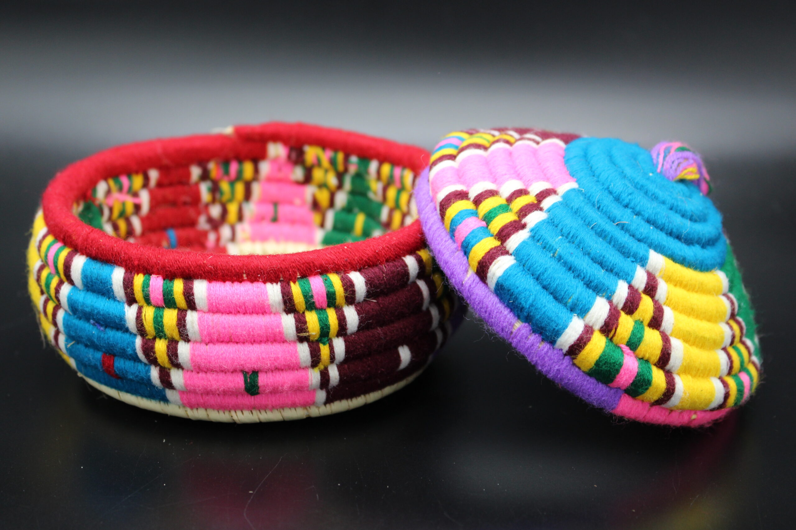 Dose mit Deckel groß - Mehrfarbig – Bild 2