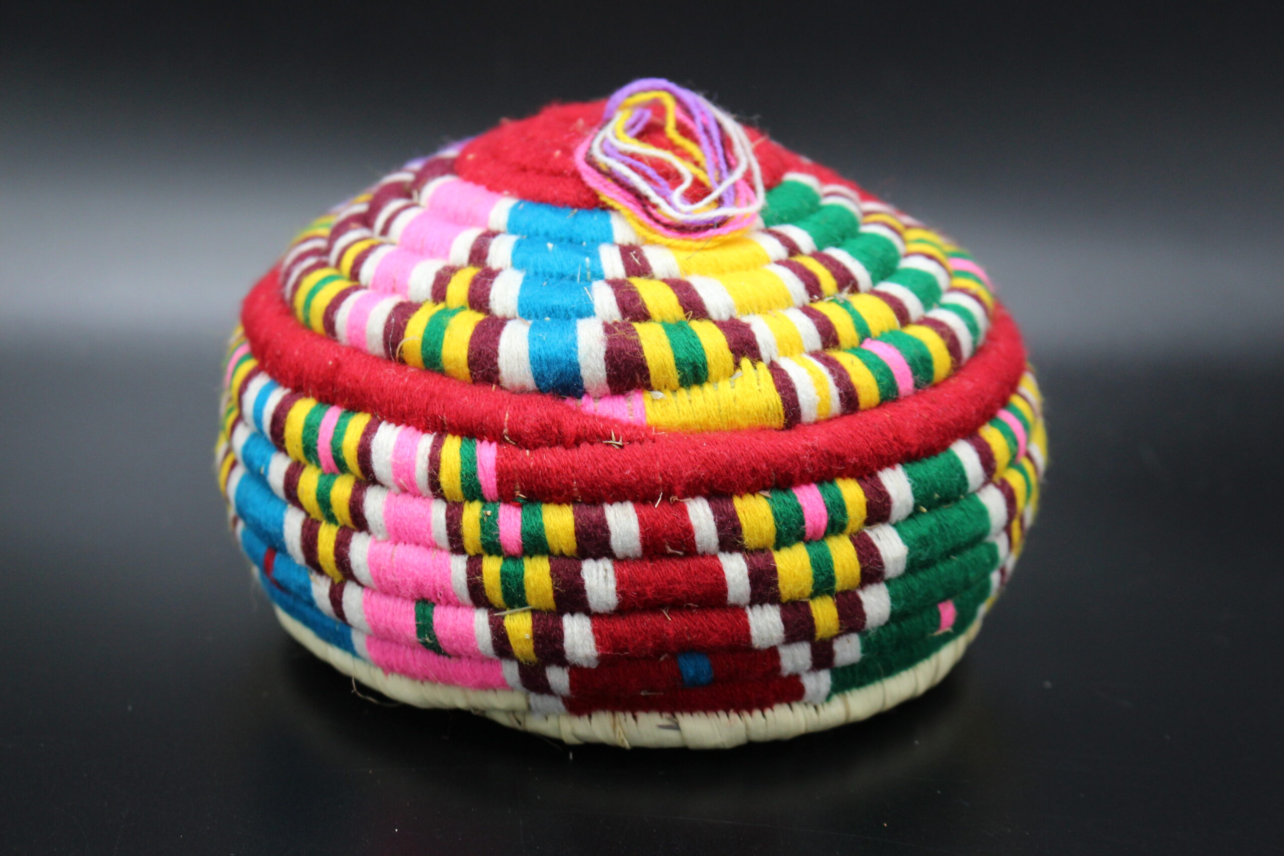 Dose mit Deckel groß - Mehrfarbig