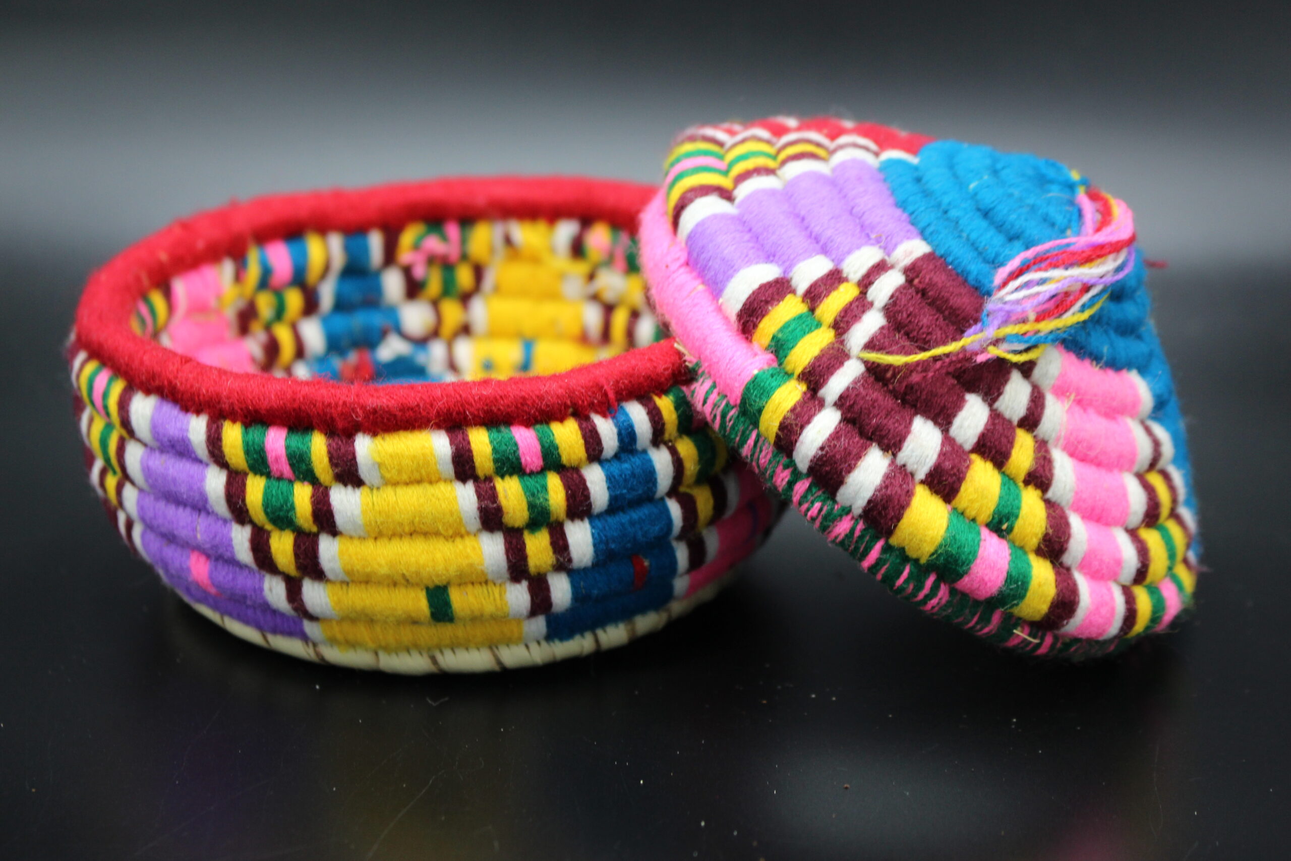 Dose mit Deckel groß - Mehrfarbig – Bild 2