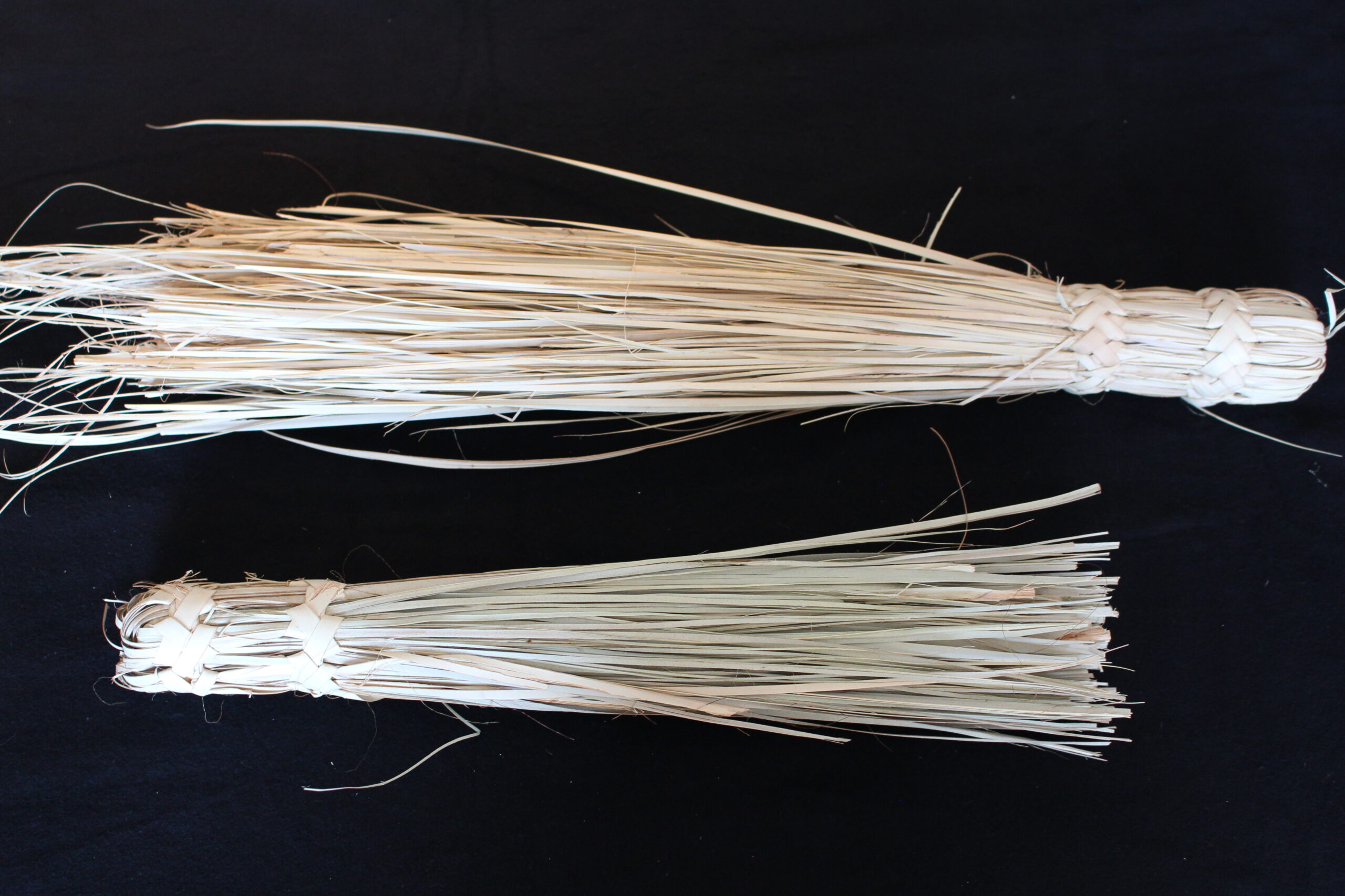 Besen aus Bast - groß – Bild 5