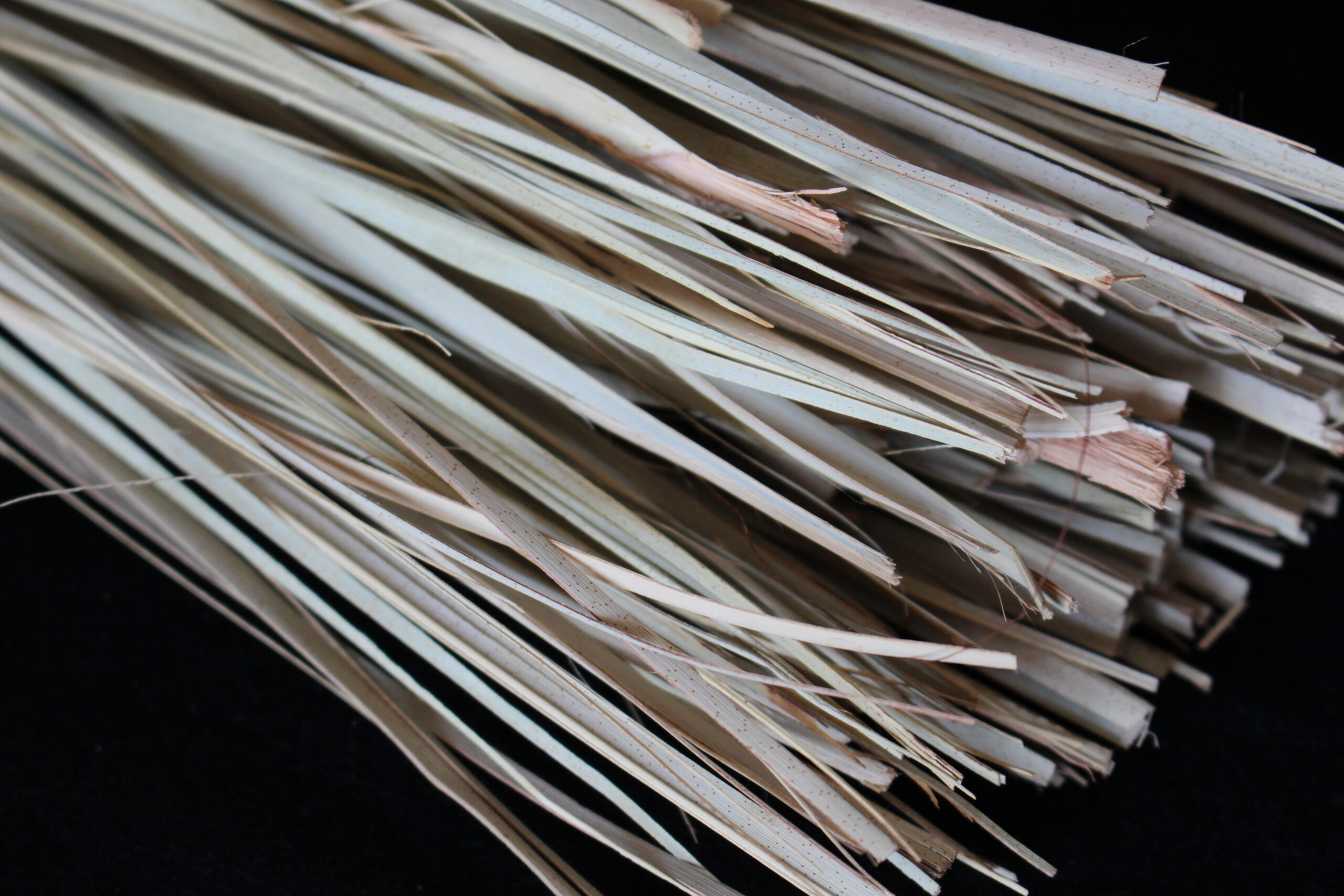 Besen aus Bast - groß – Bild 4