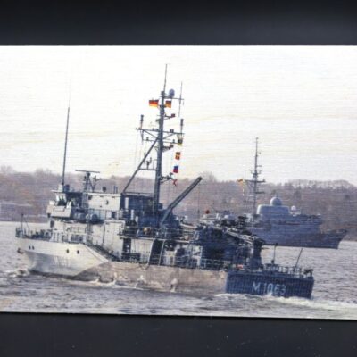 Holzkarte "Minenjagdboot M 1063 BAD BEVENSEN"